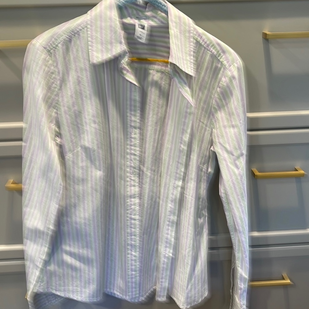 Brand new gap button down shirt